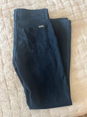 Eddie Bauer Dark Indigo Slightly Curvy Slim Straight Jeans- women’s size 6